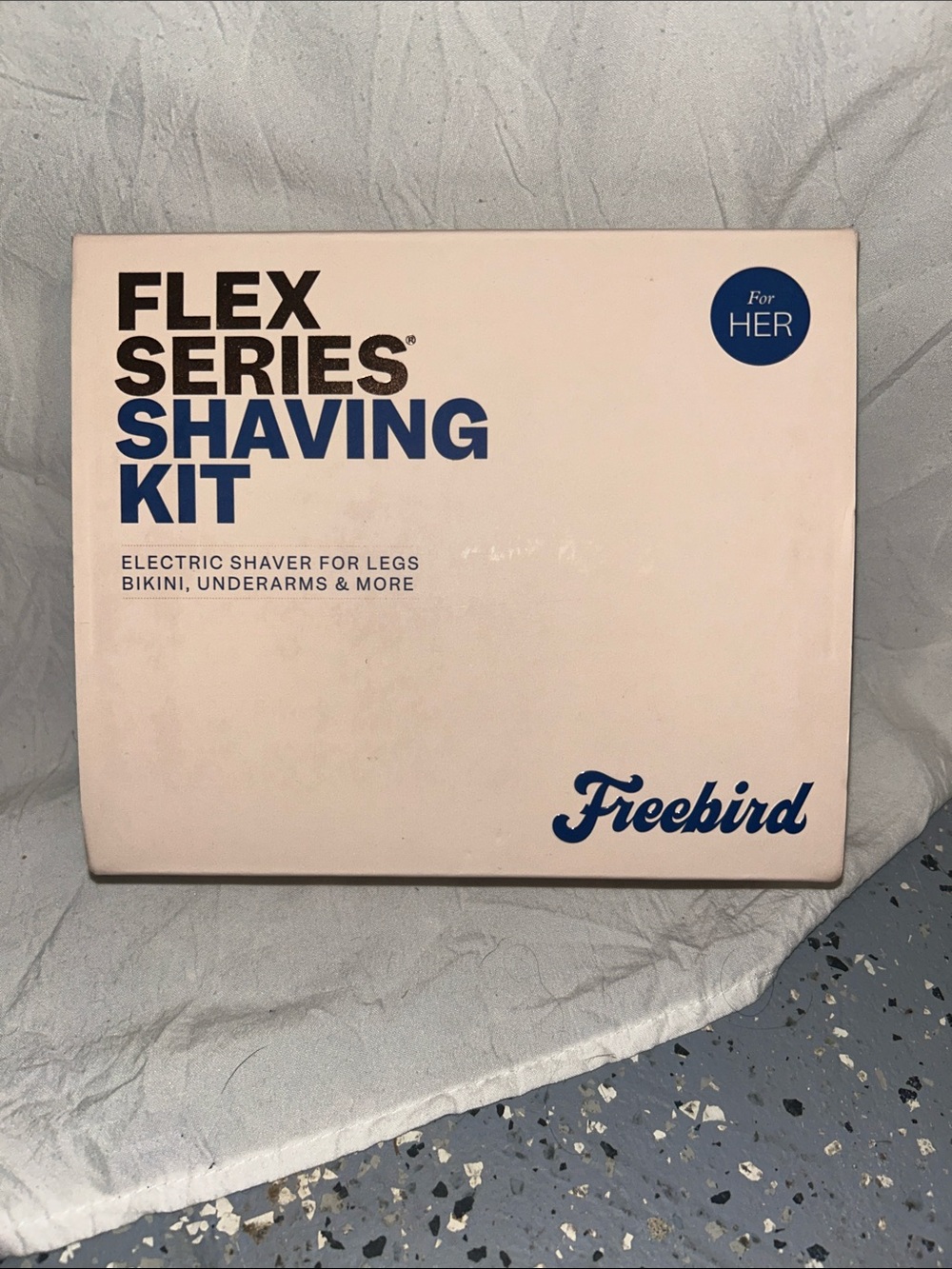 freebird Flex Series Shaving Kit — white and Blue NIB